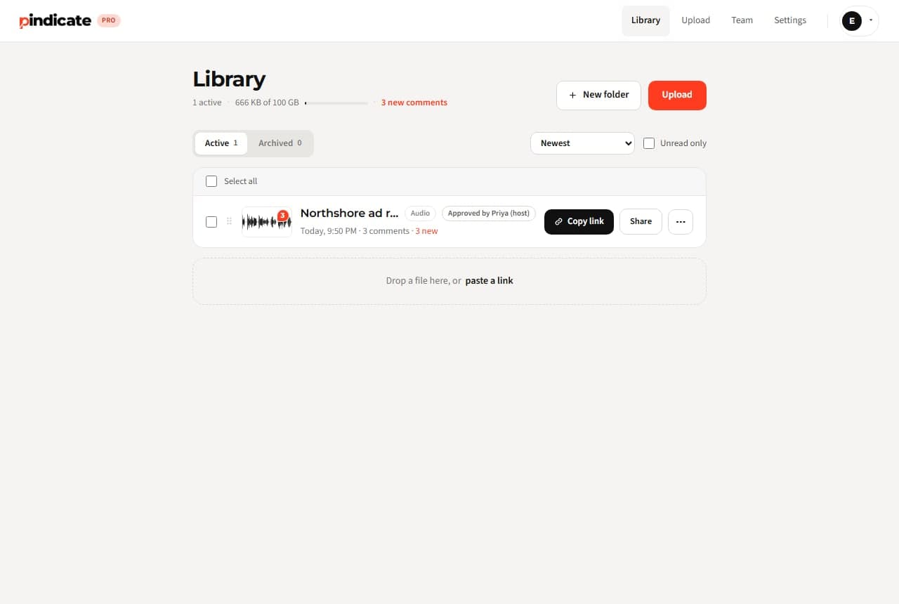 A library row for an ad read review, with its comment count and status